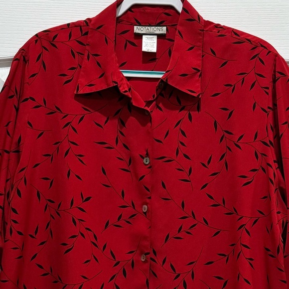 WOMENS LONG SLEEVE VINTAGE BLOUSE. BUTTON DOWN COLLARED RED BLOUSE. NO FLAWS - Picture 10 of 11